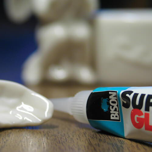 Instant glues